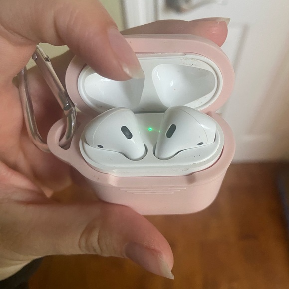 Wireless Earbuds with Pink Case - Picture 1 of 2